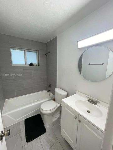 5920 NE 1st Ter, Oakland Park, FL 33334