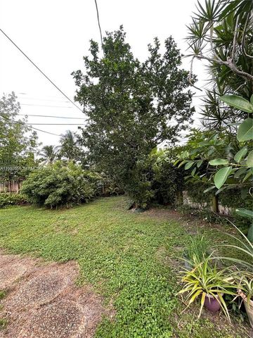 5920 NE 1st Ter, Oakland Park, FL 33334