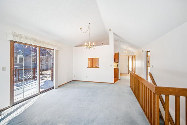 5913 Aspen Circle, Johnston, IA 50131