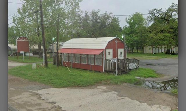 805 N Main Street, Jewett, TX 75846