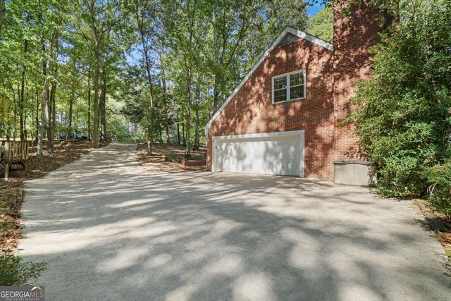 80 Cliffcreek Trace, Sandy Springs, GA 30350