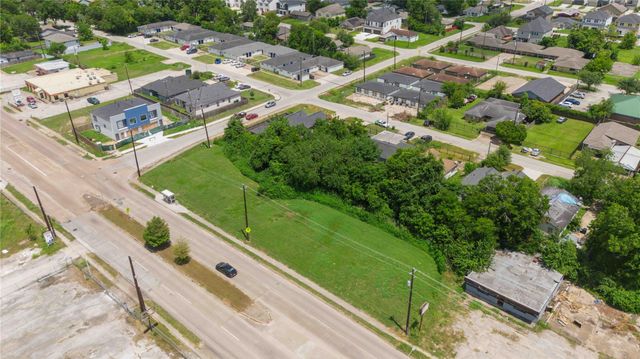 4315 Reed Road, Houston, TX 77051