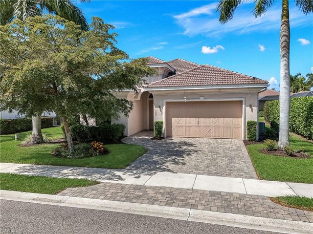 1685 Serrano CIR, Naples, FL 34105