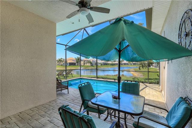 1685 Serrano CIR, Naples, FL 34105