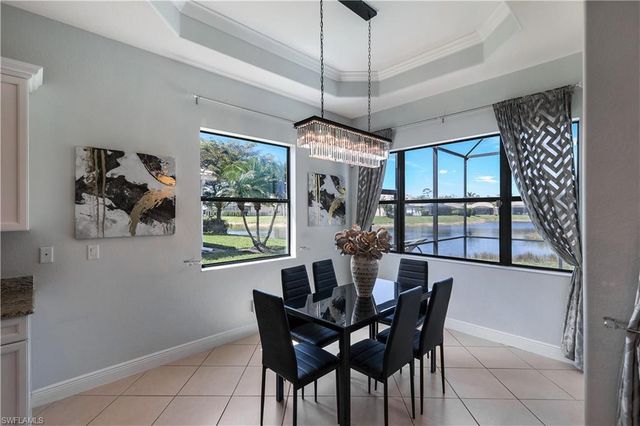 1685 Serrano CIR, Naples, FL 34105