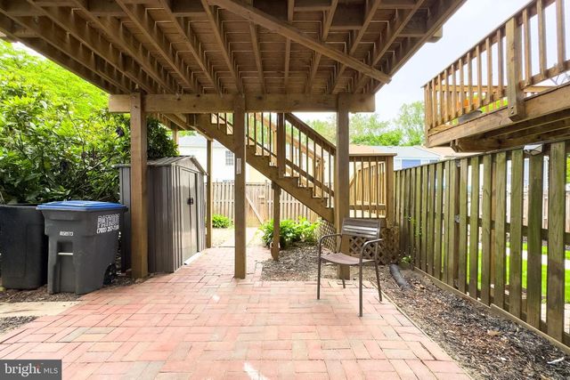 10070 APPLE WOOD CT, Burke, VA 22015