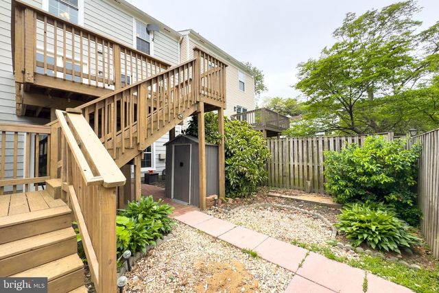 10070 APPLE WOOD CT, Burke, VA 22015
