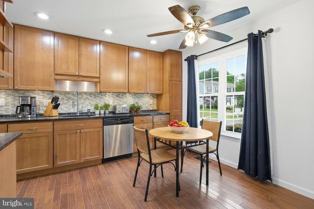 10070 APPLE WOOD CT, Burke, VA 22015