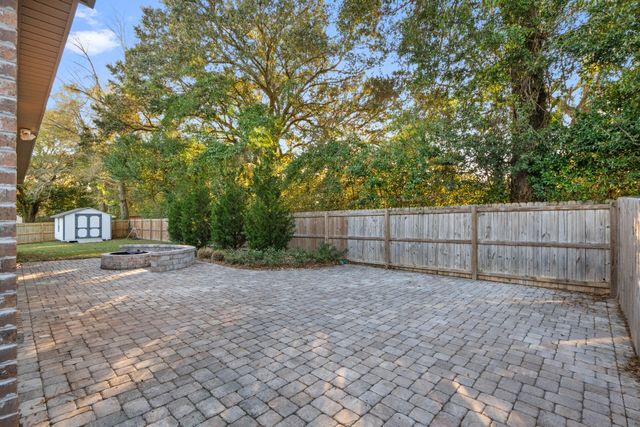 4605 Queen Palm Court, Pace, FL 32571