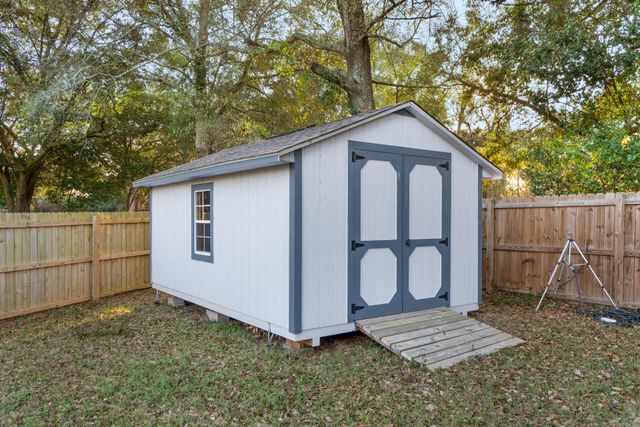 4605 Queen Palm Court, Pace, FL 32571