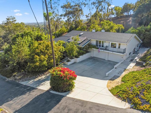 3830 Lake Garden Drive, Fallbrook, CA 92028