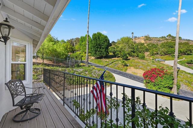 3830 Lake Garden Drive, Fallbrook, CA 92028