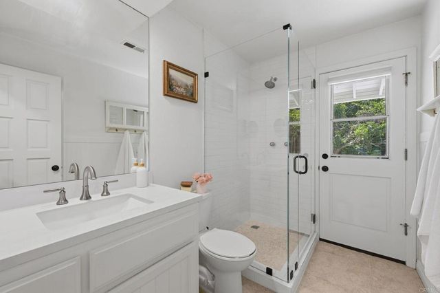 3830 Lake Garden Drive, Fallbrook, CA 92028