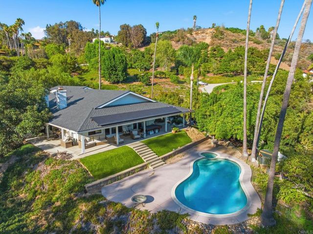 3830 Lake Garden Drive, Fallbrook, CA 92028