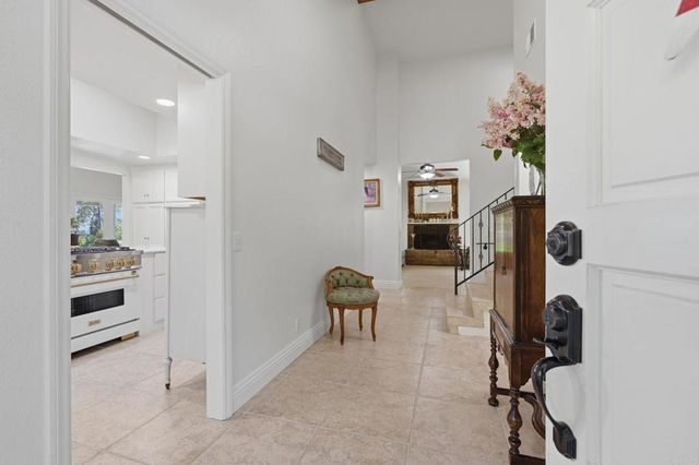 3830 Lake Garden Drive, Fallbrook, CA 92028