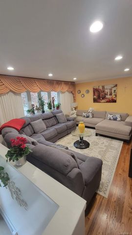 99 Cedar Road, Amityville, NY 11701