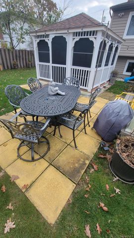99 Cedar Road, Amityville, NY 11701