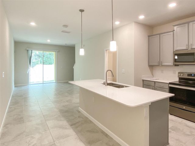 10010 RED EAGLE DRIVE, Orlando, FL 32825