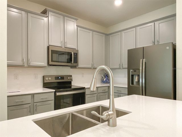 10010 RED EAGLE DRIVE, Orlando, FL 32825