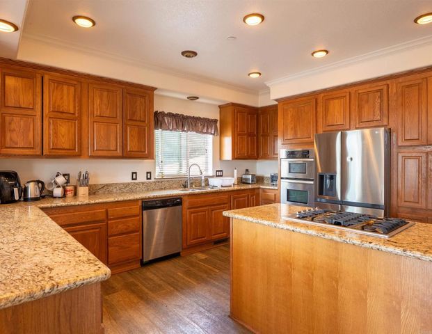 441 Rancho Santa Fe Rd, Encinitas, CA 92024