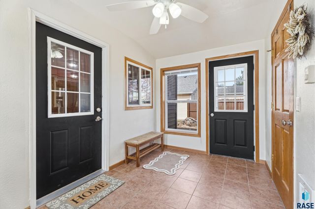 406 S Prairie St Street, Harrisburg, SD 57032