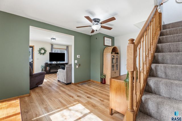 406 S Prairie St Street, Harrisburg, SD 57032