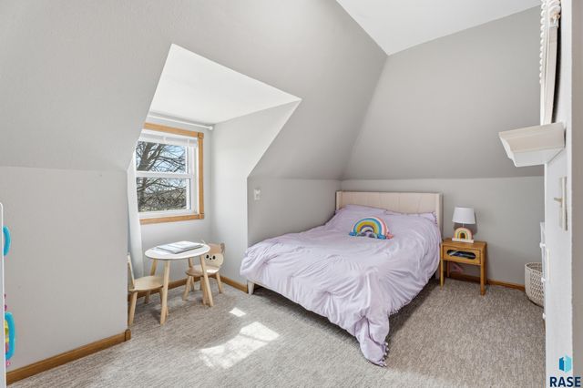 406 S Prairie St Street, Harrisburg, SD 57032