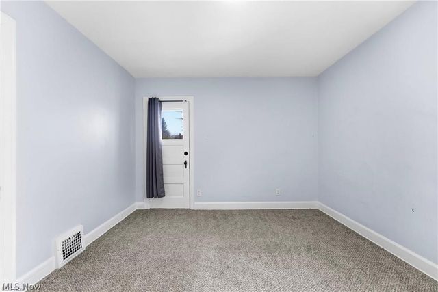 876 Eloise Drive, Cleveland Heights, OH 44112