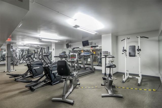 600 Admiral Boulevard 1905, Kansas City, MO 64106