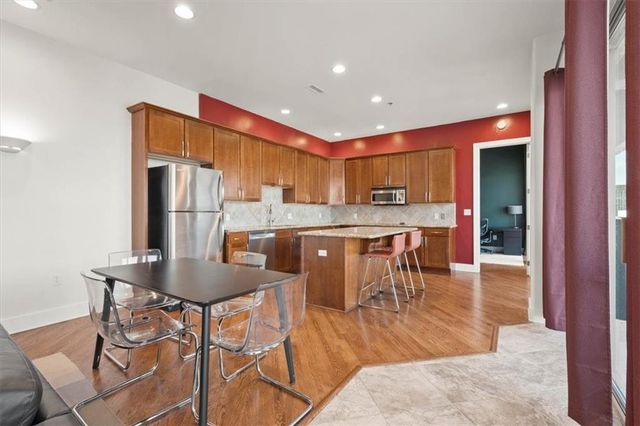 600 Admiral Boulevard 1905, Kansas City, MO 64106