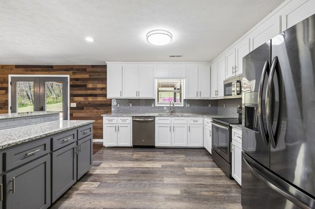 240 Scenic Ct, Pulaski, TN 38478