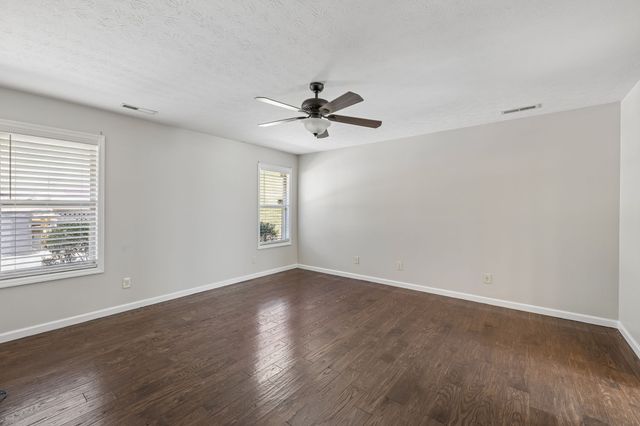 240 Scenic Ct, Pulaski, TN 38478