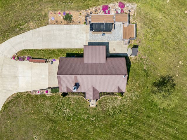 240 Scenic Ct, Pulaski, TN 38478