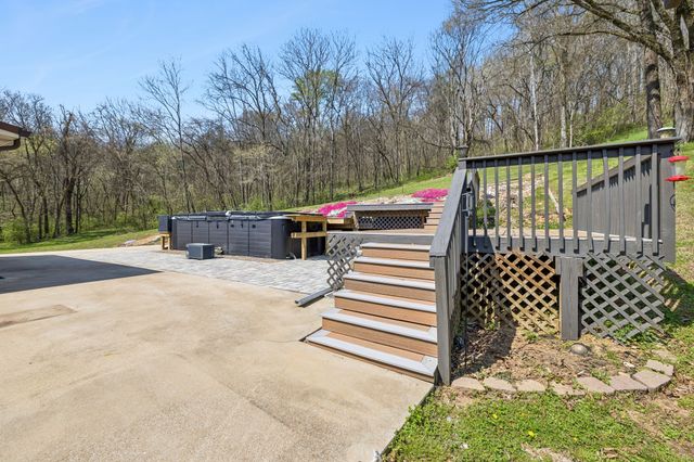 240 Scenic Ct, Pulaski, TN 38478