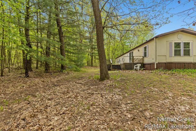 957 Maple Street, Pullman, MI 49450