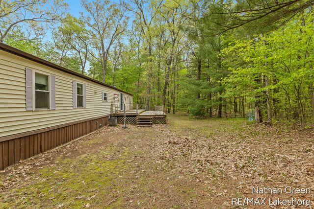 957 Maple Street, Pullman, MI 49450