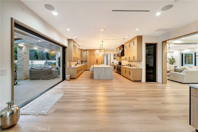 19225 Rosita, Tarzana, CA 91356