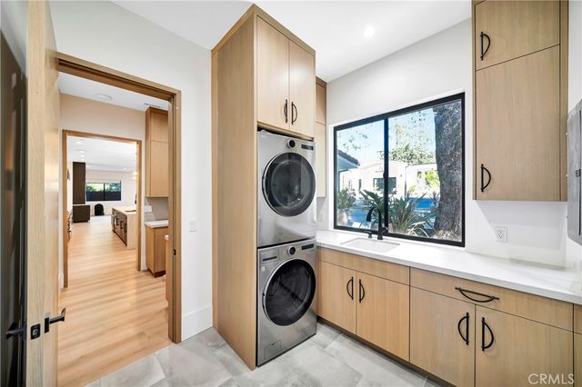 19225 Rosita, Tarzana, CA 91356