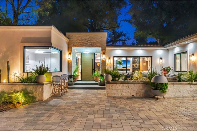 19225 Rosita, Tarzana, CA 91356