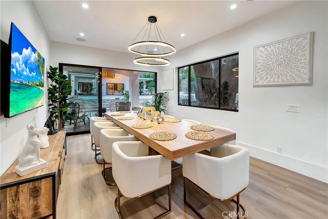 19225 Rosita, Tarzana, CA 91356