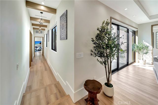 19225 Rosita, Tarzana, CA 91356