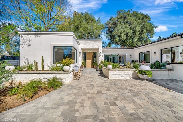 19225 Rosita, Tarzana, CA 91356