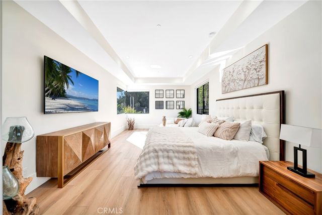 19225 Rosita, Tarzana, CA 91356