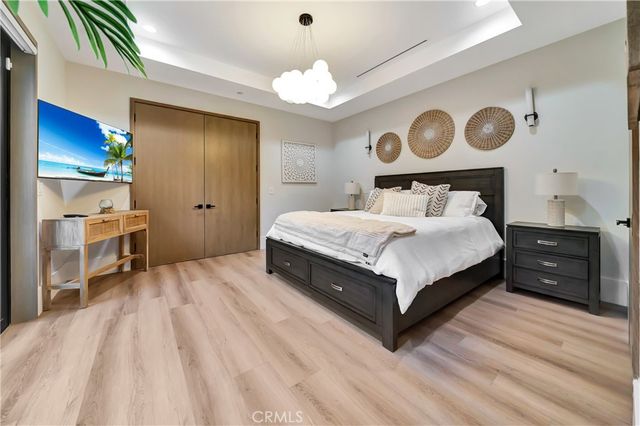 19225 Rosita, Tarzana, CA 91356