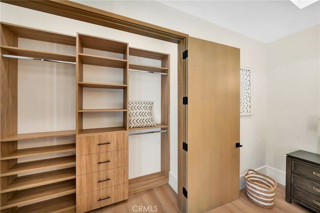 19225 Rosita, Tarzana, CA 91356
