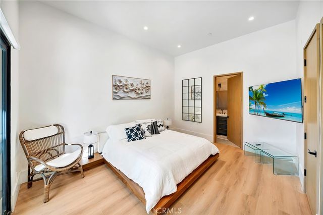 19225 Rosita, Tarzana, CA 91356
