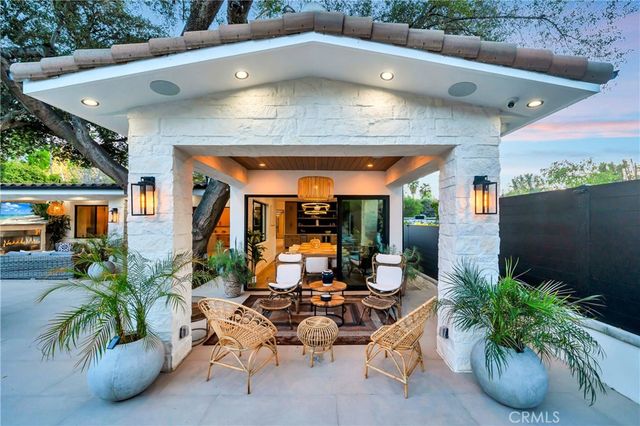 19225 Rosita, Tarzana, CA 91356