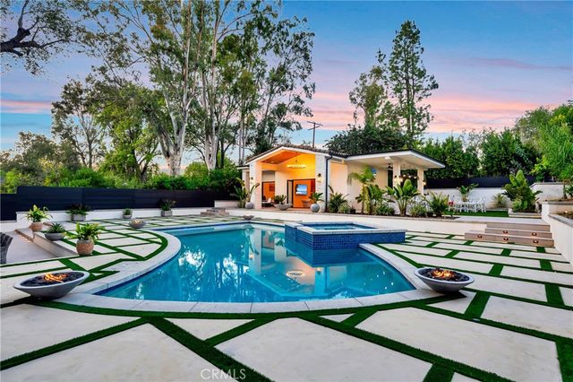 19225 Rosita, Tarzana, CA 91356