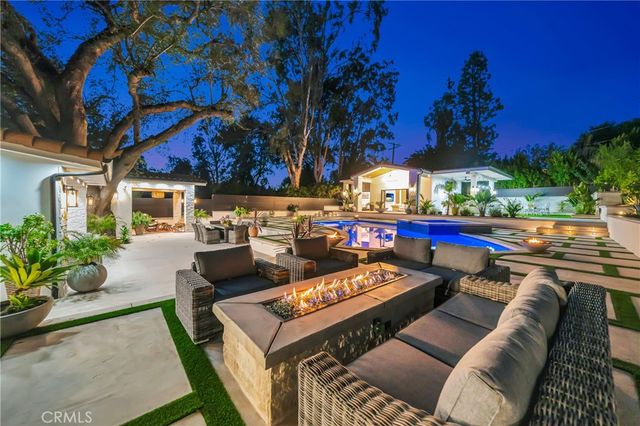 19225 Rosita, Tarzana, CA 91356
