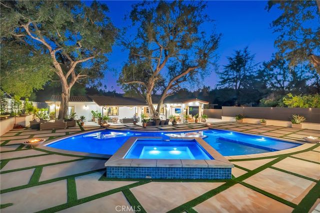 19225 Rosita, Tarzana, CA 91356